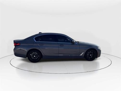 2022 BMW 530 i xDrive