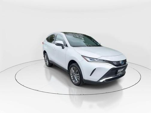 Wind Chill Pearl 2023 Toyota Venza Limited