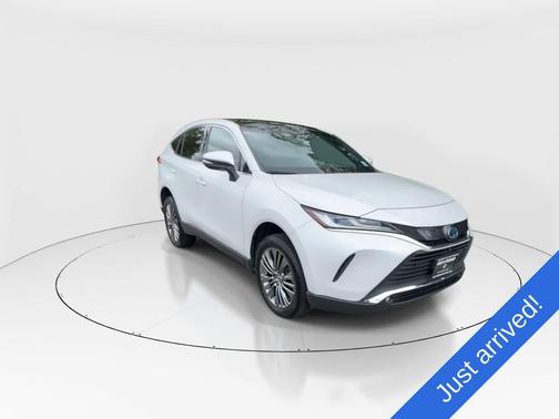 Wind Chill Pearl 2023 Toyota Venza Limited