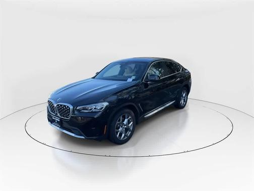 2023 BMW X4 xDrive30i