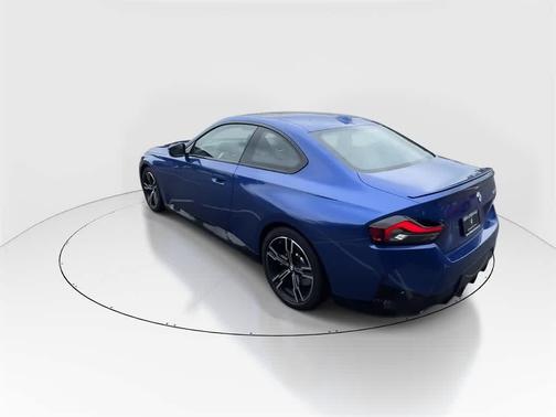 2024 BMW 230 i