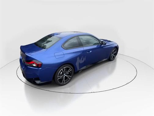 2024 BMW 230 i