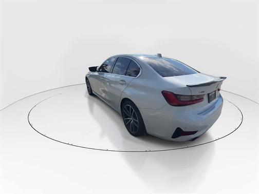 2019 BMW 330 xDrive