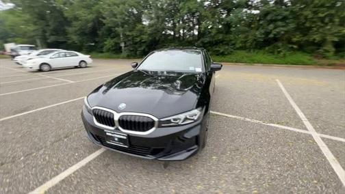 2025 BMW 330 i xDrive