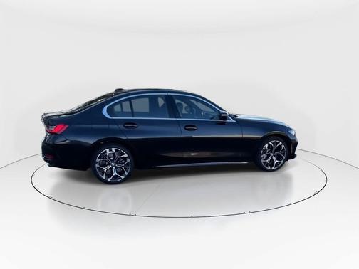 2025 BMW 330 xDrive