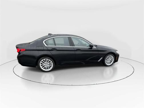 2022 BMW 530 i xDrive