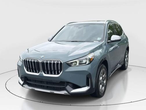 Cape York Green Metallic 2023 BMW X1 xDrive28i