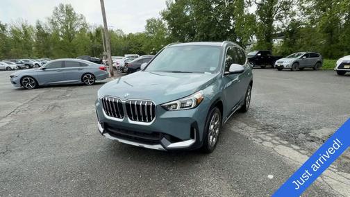 Cape York Green Metallic 2023 BMW X1 xDrive28i