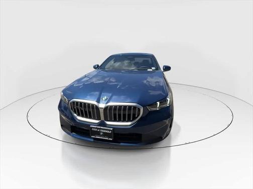 2025 BMW 530 i xDrive
