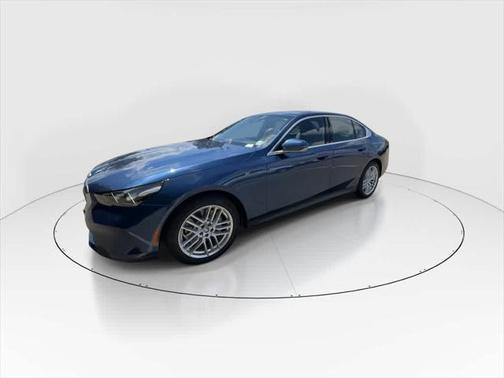 2025 BMW 530 i xDrive