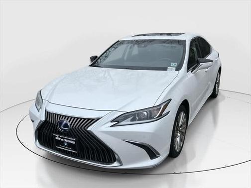 2020 Lexus ES 300h Luxury