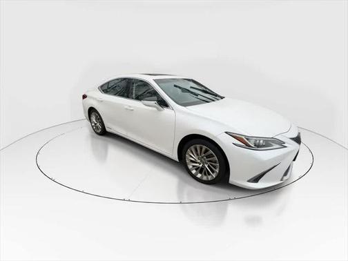 2020 Lexus ES 300h Luxury