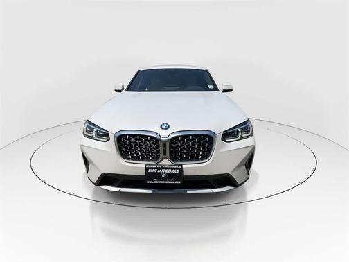2022 BMW X4 xDrive30i