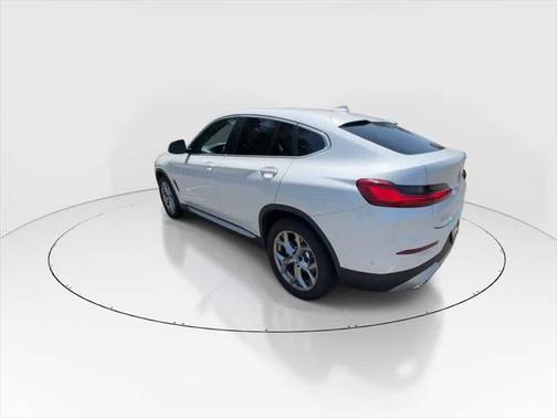 2022 BMW X4 xDrive30i