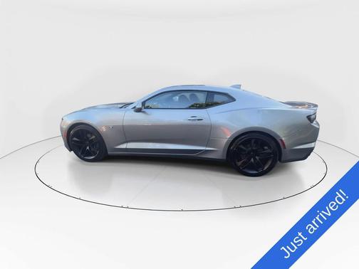 Sharkskin Metallic 2024 Chevrolet Camaro 1LT