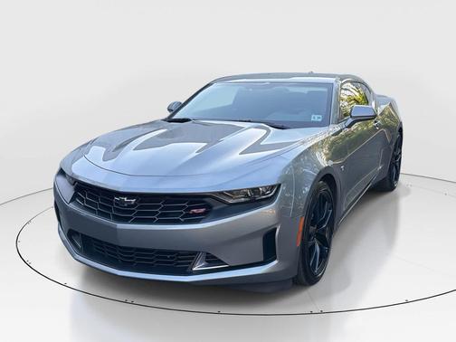 Sharkskin Metallic 2024 Chevrolet Camaro 1LT