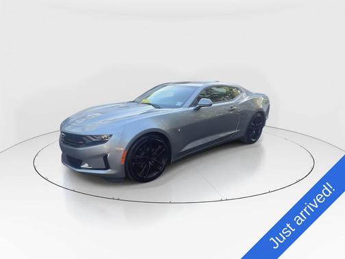 Sharkskin Metallic 2024 Chevrolet Camaro 1LT