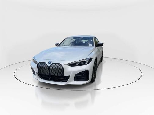 Mineral White Metallic 2025 BMW i4 Gran Coupe xDrive40