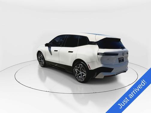 Alpine White 2024 BMW iX xDrive50