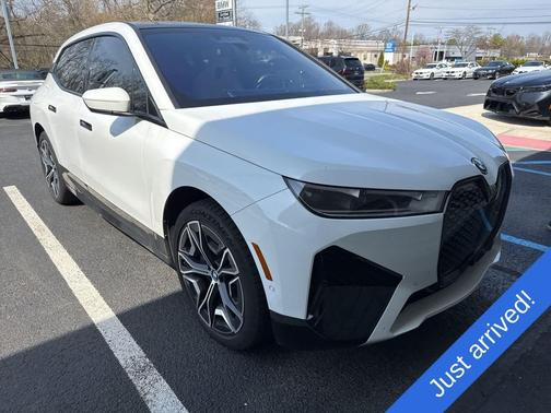 Alpine White 2024 BMW iX xDrive50