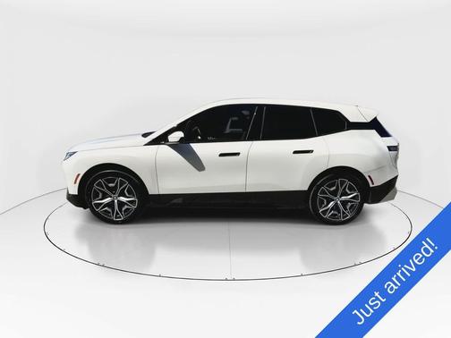 Alpine White 2024 BMW iX xDrive50