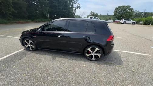 2015 Volkswagen Golf GTI 2.0T S 4-Door