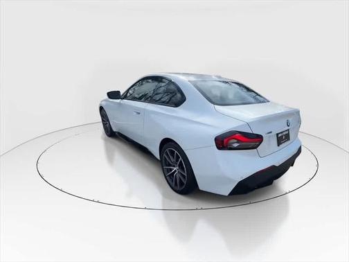 2023 BMW 230 i xDrive