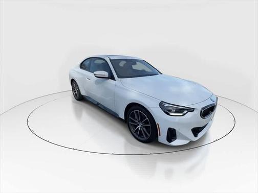 2023 BMW 230 i xDrive