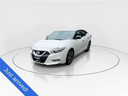 Pearl White 2017 Nissan Maxima 3.5 SV