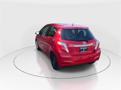 2013 Toyota Yaris L