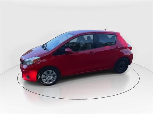 2013 Toyota Yaris L