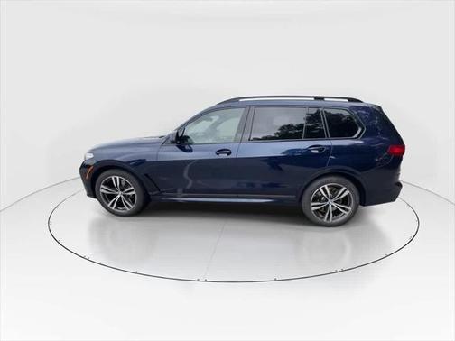 2021 BMW X7 M50i