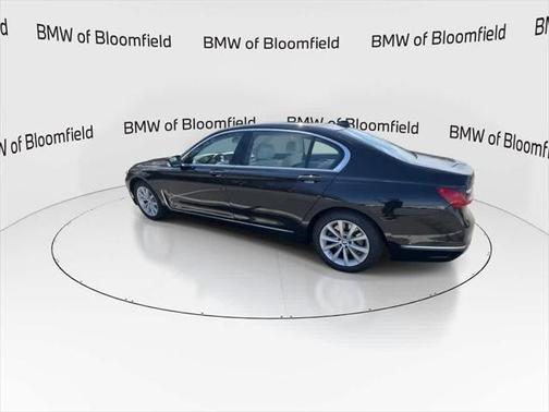 2022 BMW 740 i xDrive
