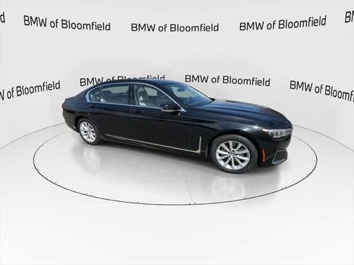 2022 BMW 740 i xDrive