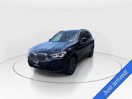 Carbon Black Metallic 2024 BMW X3 xDrive30i
