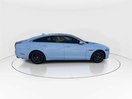 2016 Jaguar XJ XJL Portfolio