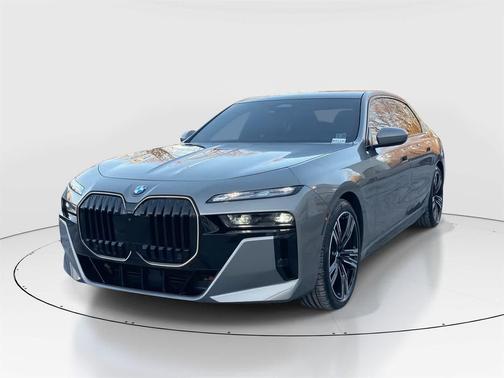 2024 BMW 760 xDrive