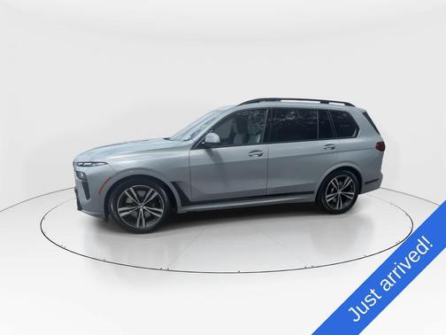 Brooklyn Grey Metallic 2024 BMW X7 xDrive40i