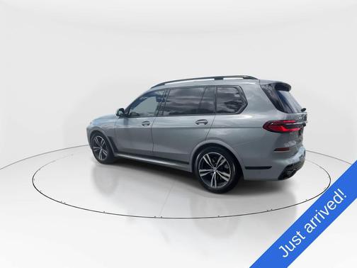 Brooklyn Grey Metallic 2024 BMW X7 xDrive40i