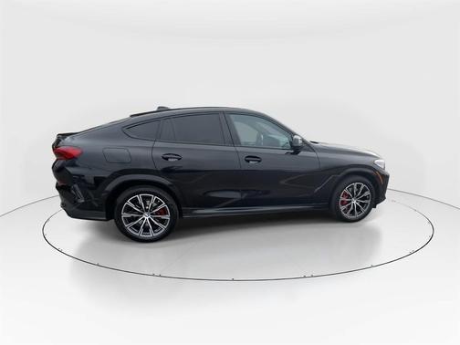 2023 BMW X6 xDrive40i