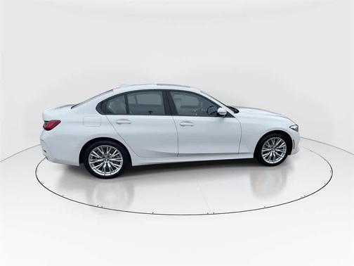 2023 BMW 330 xDrive