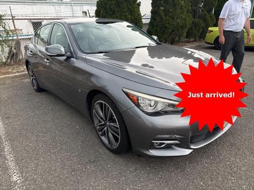 2015 INFINITI Q50 Premium