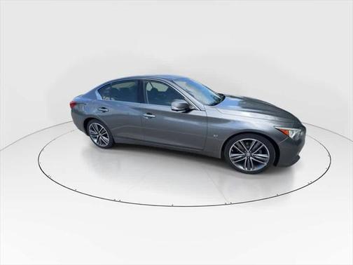 2015 INFINITI Q50 Premium