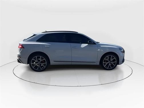 2023 Audi SQ8 4.0T Premium Plus