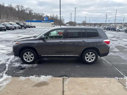 2011 Toyota Highlander Base