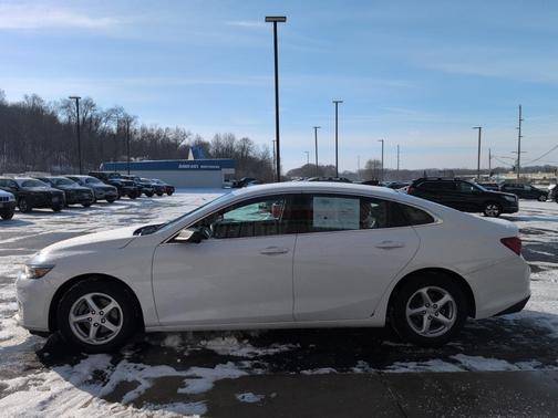 2017 Chevrolet Malibu 1FL
