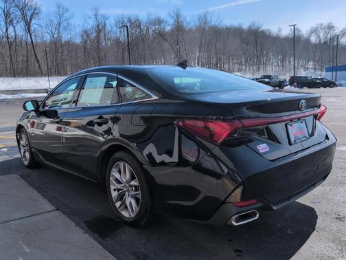 2021 Toyota Avalon XLE