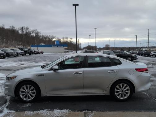 2017 Kia Optima LX