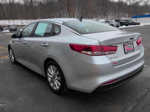 2017 Kia Optima LX