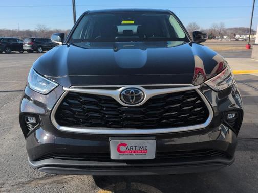 2020 Toyota Highlander LE